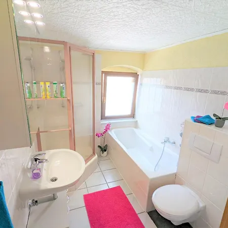 Famzi - Urlaubsmagie - Familienwohnung Mit Sauna, Pool Und Whirpool Am Fluss Sebnitz