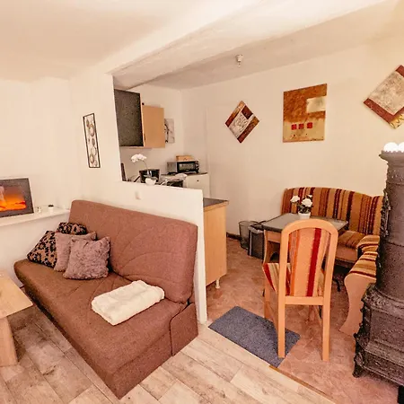 Apartment Famzi - Urlaubsmagie - Familienwohnung Mit Sauna, Pool Und Whirpool Am Fluss